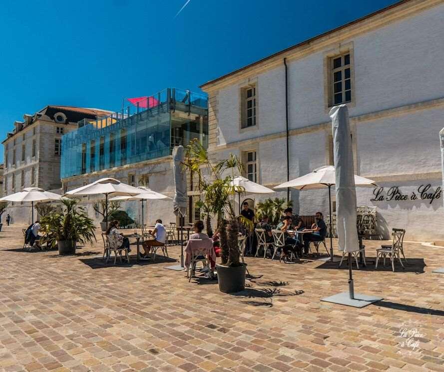 Residence De L'Arsenal Royal - Meubles De Tourisme โรชฟอร์ ภายนอก รูปภาพ