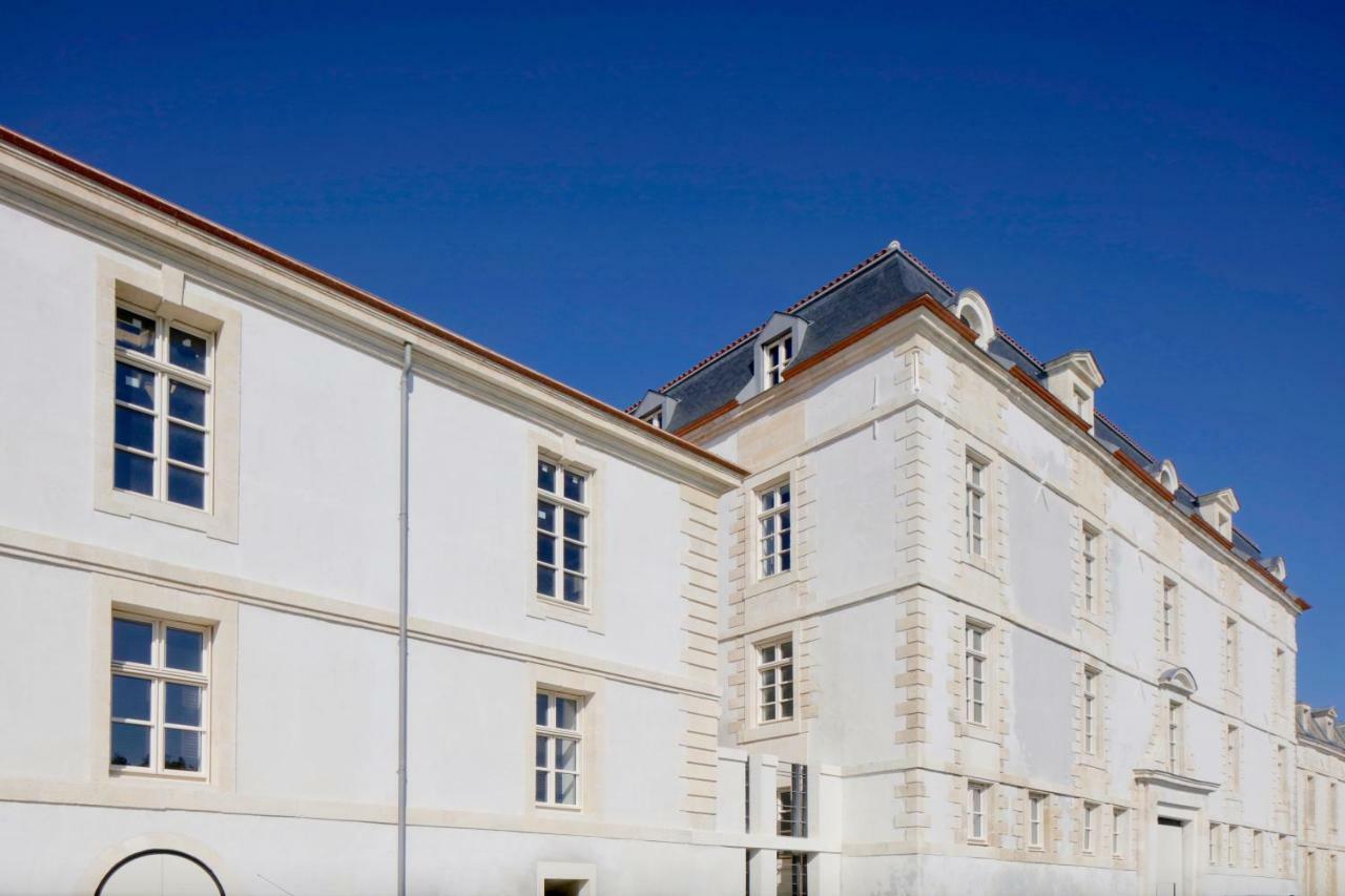Residence De L'Arsenal Royal - Meubles De Tourisme โรชฟอร์ ภายนอก รูปภาพ